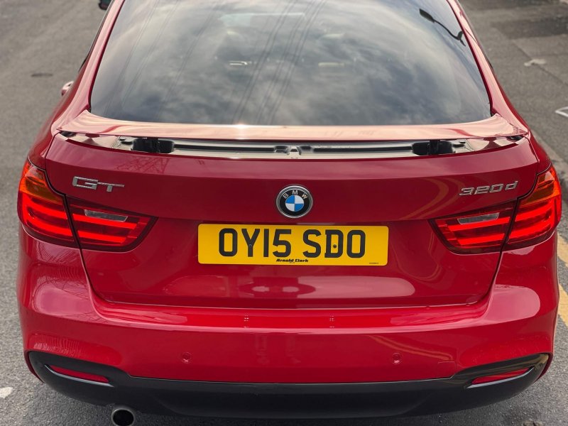 BMW 3 SERIES