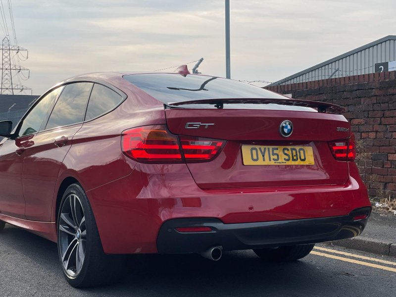 BMW 3 SERIES