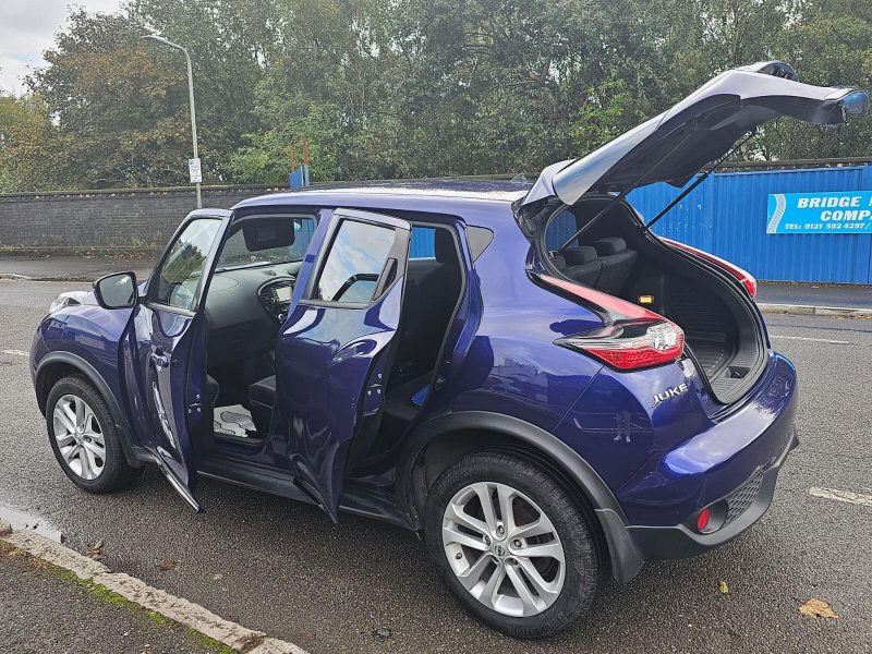 NISSAN JUKE